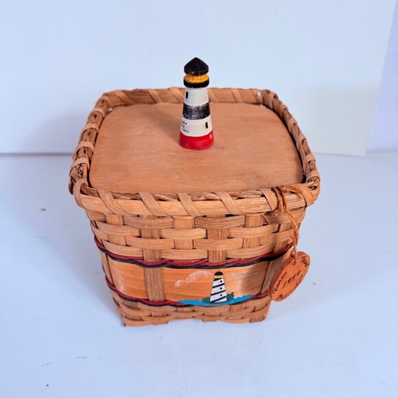 Karen Traub Coastal Wicker Basket Lighthouse Lid VTG Woven Nautical Storage - Picture 16 of 16